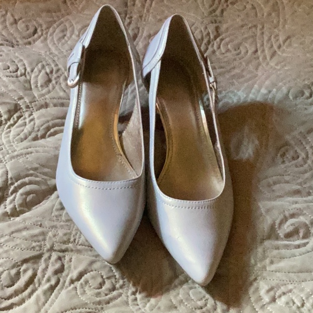 Cirac Joan & David Clarity Pump in Pearl Color, Size 9, Fabulous!!